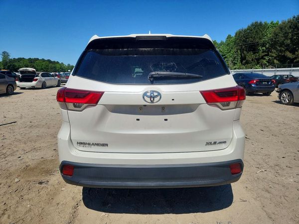 2019 TOYOTA HIGHLANDER SE/XLE