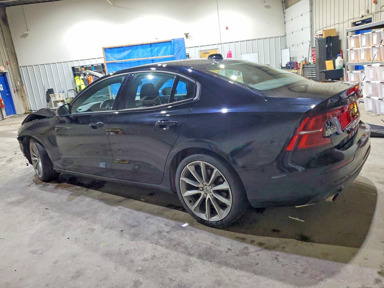 2020 VOLVO S60 Momentum