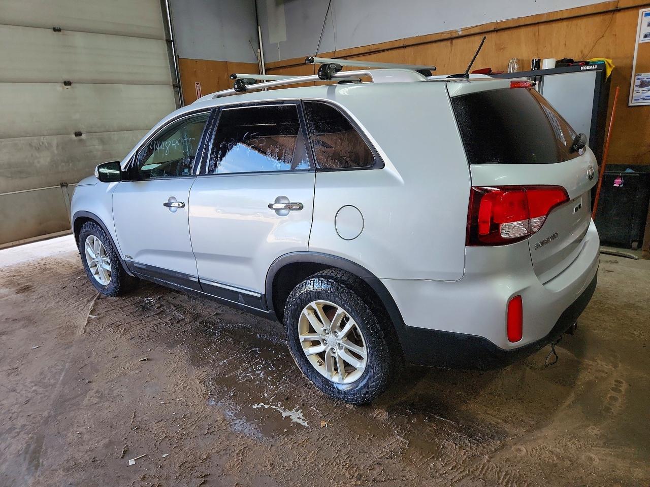 2015 KIA SORENTO GL