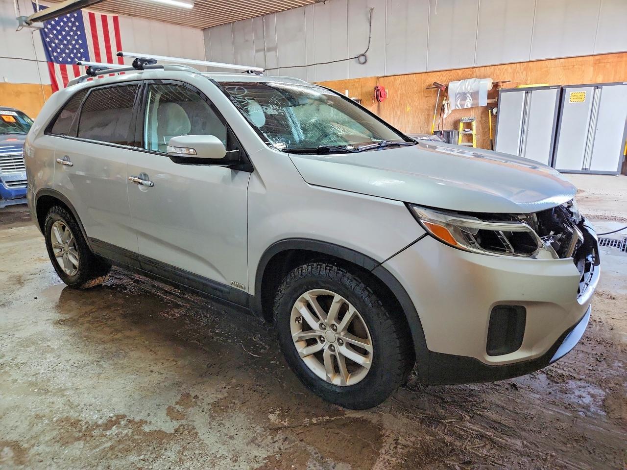 2015 KIA SORENTO GL