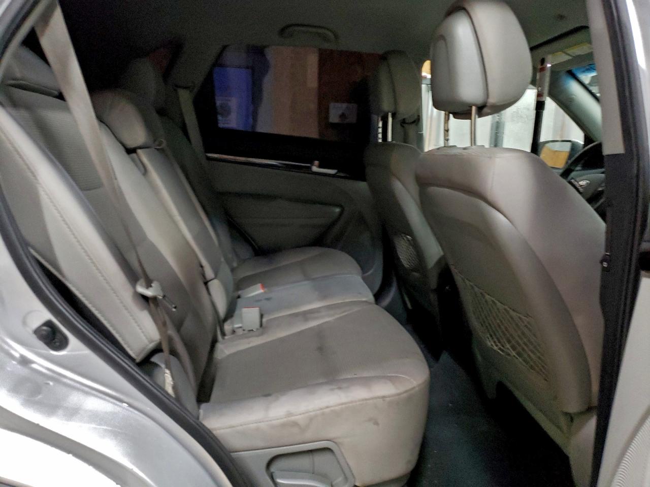 2015 KIA SORENTO GL