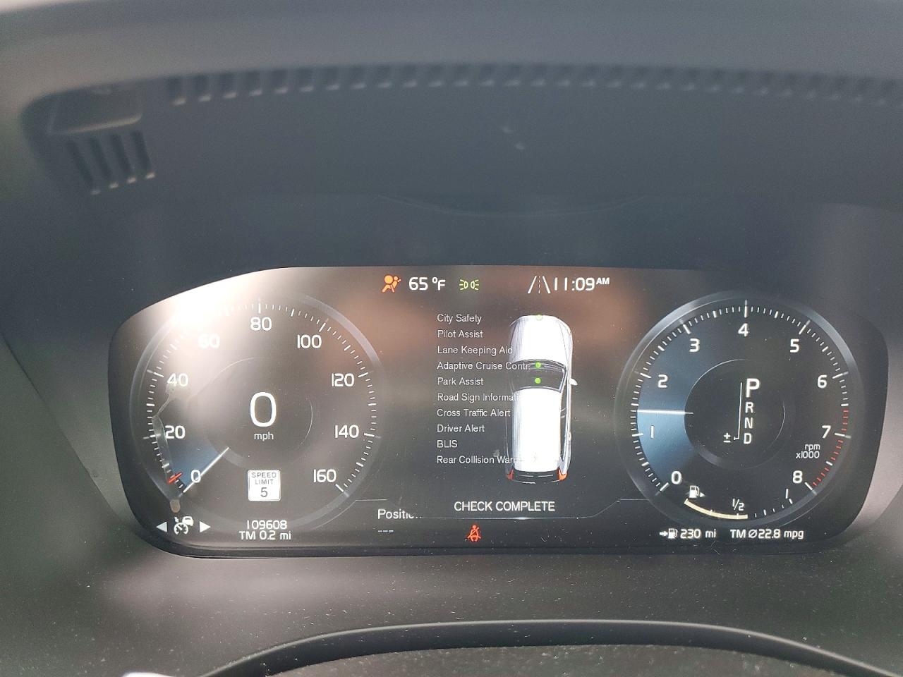 2019 VOLVO XC60 Inscription