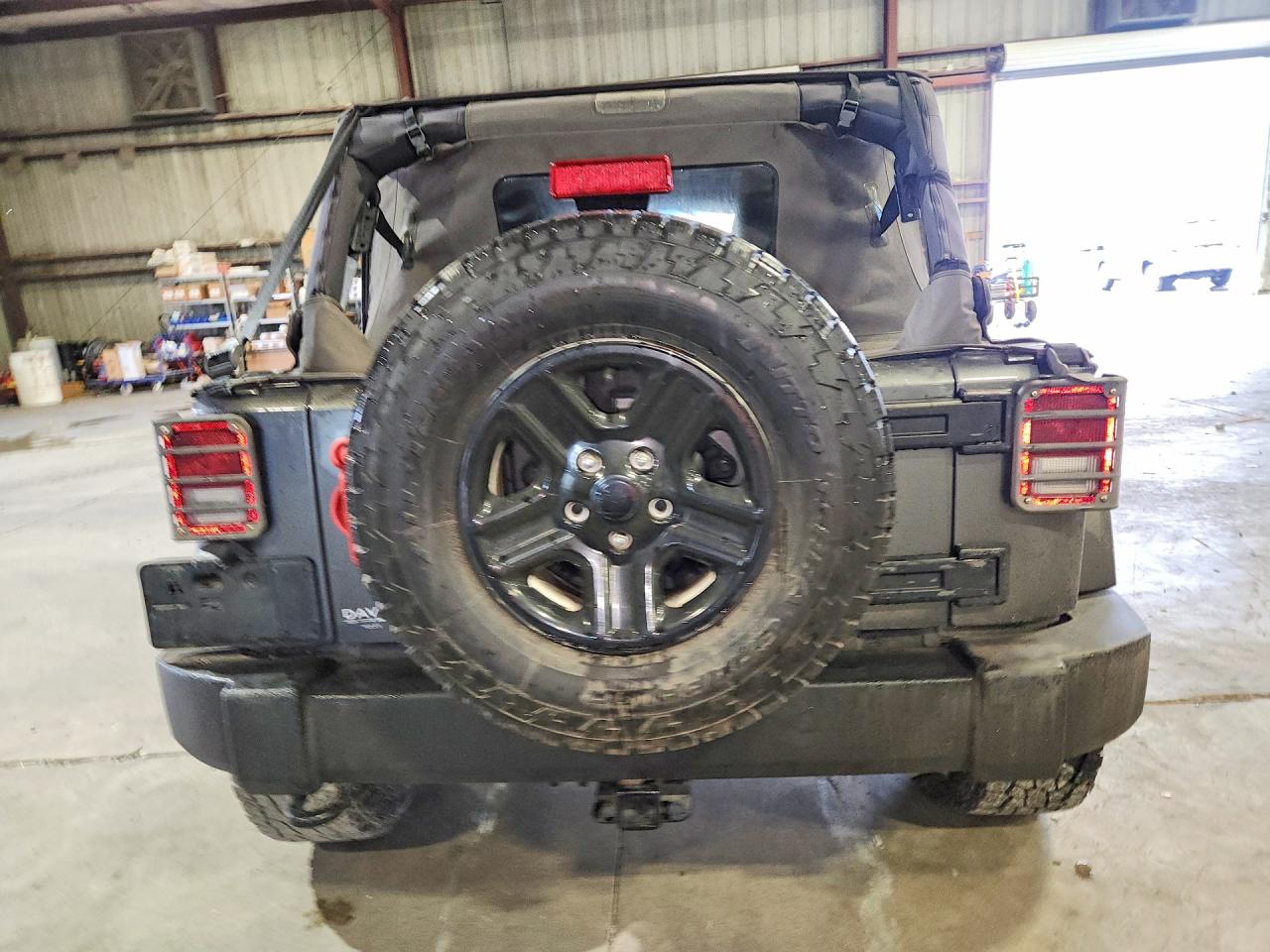 2017 JEEP WRANGLER UNLIMITED SPORT 4X4