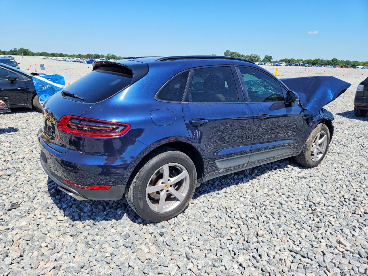 2018 PORSCHE MACAN