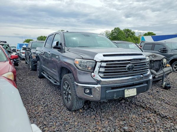 2018 TOYOTA TUNDRA Limited