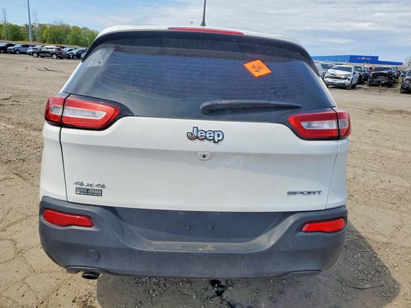 2015 JEEP CHEROKEE SPORT 4X4