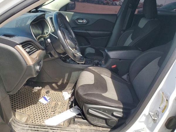 2015 JEEP CHEROKEE SPORT 4X4