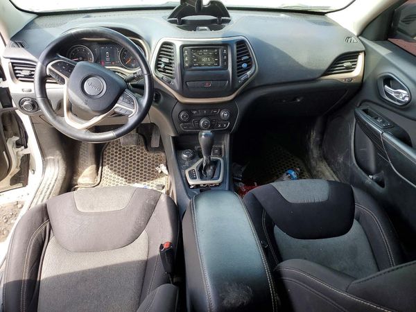 2015 JEEP CHEROKEE SPORT 4X4