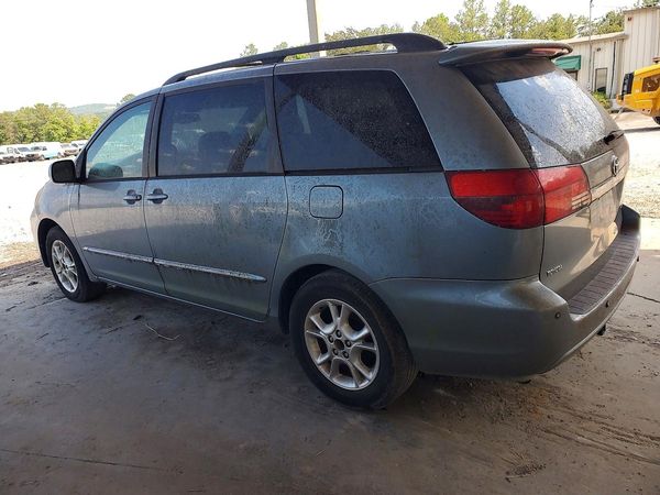 2013 TOYOTA SIENNA