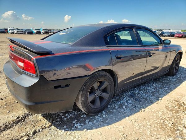 2013 DODGE CHARGER