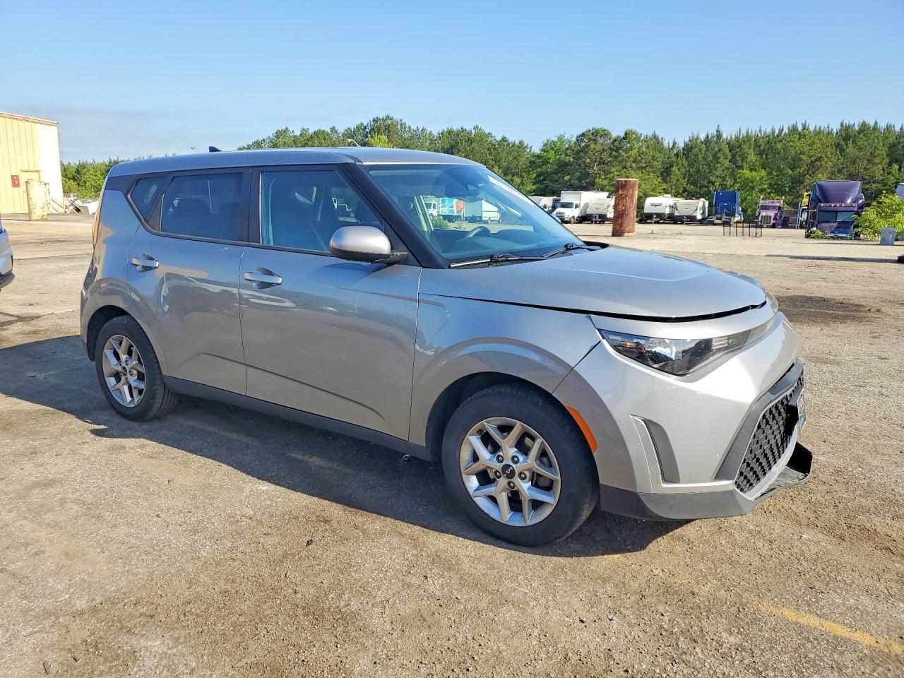 2023 KIA SOUL LX, S