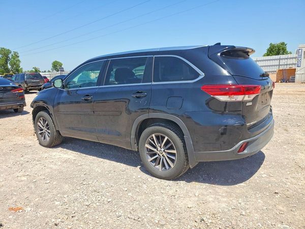 2018 TOYOTA HIGHLANDER