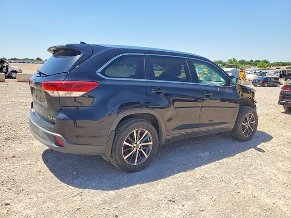 2018 TOYOTA HIGHLANDER