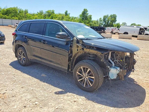 2018 TOYOTA HIGHLANDER