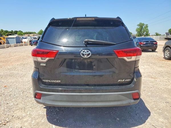 2018 TOYOTA HIGHLANDER