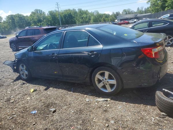 2013 TOYOTA CAMRY