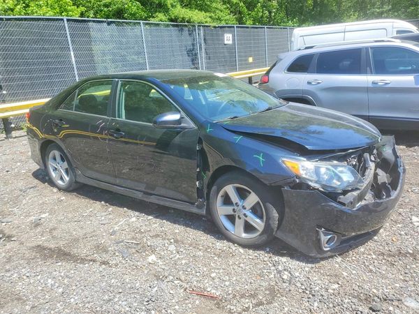 2013 TOYOTA CAMRY