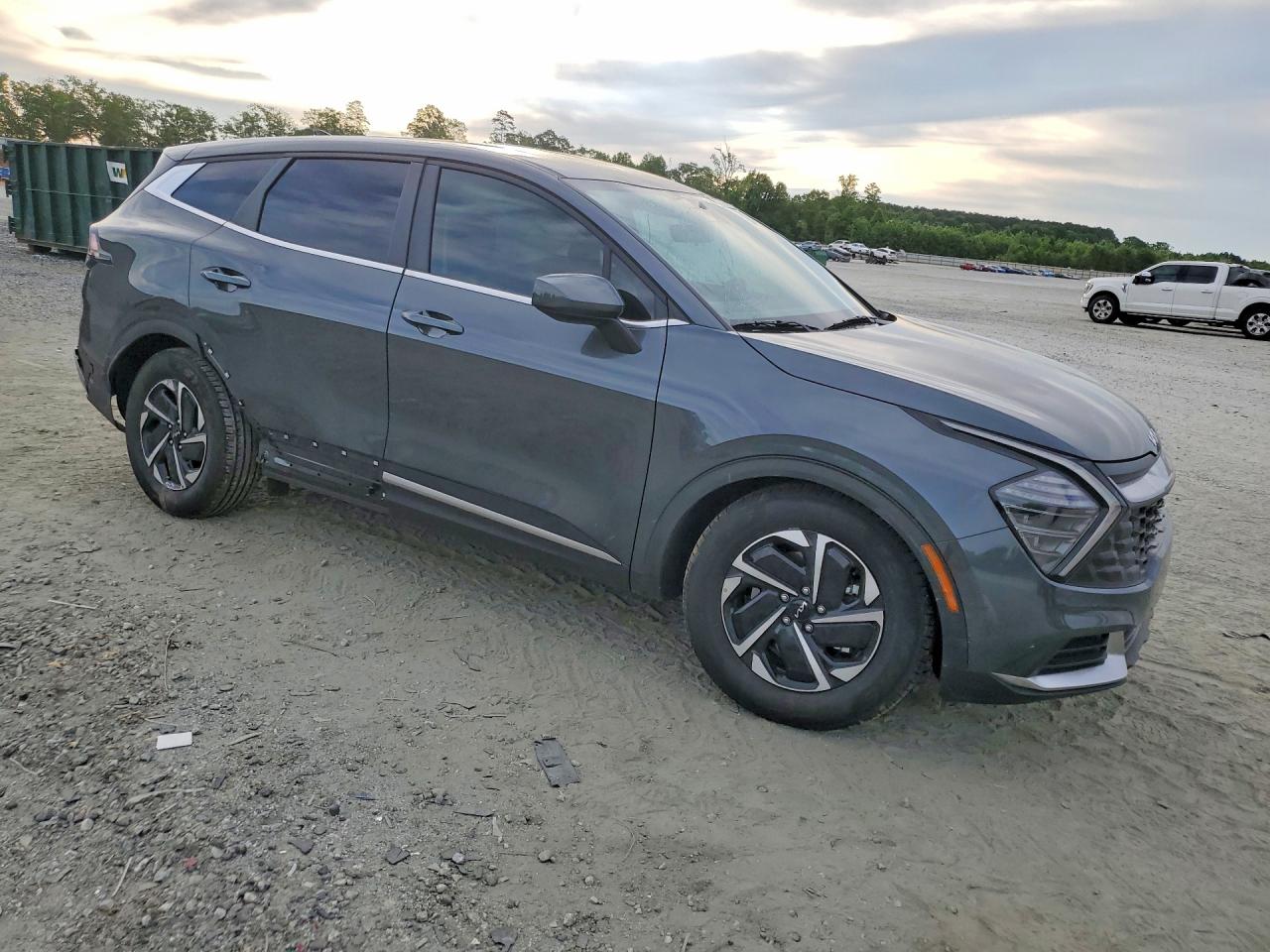 2025 KIA SPORTAGE LX