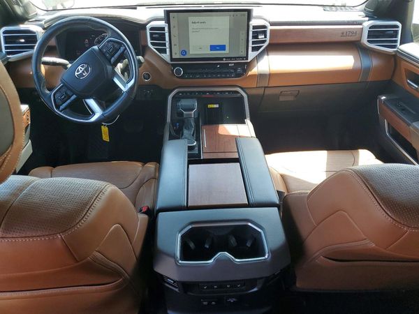 2022 TOYOTA TUNDRA