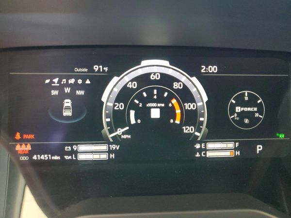 2022 TOYOTA TUNDRA