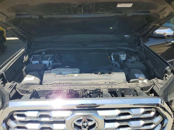 2022 TOYOTA TUNDRA