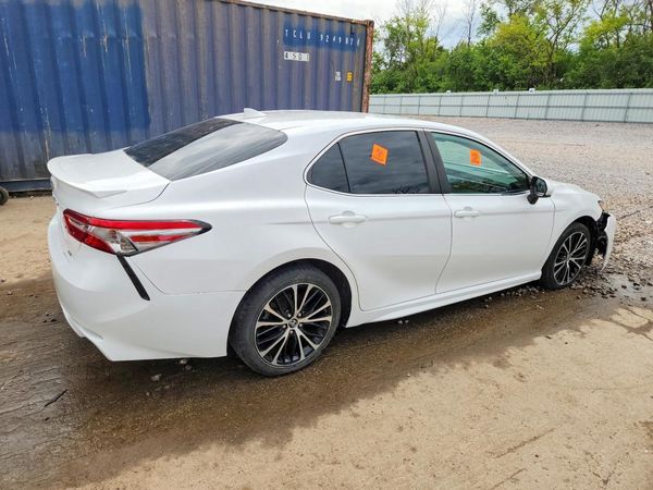 2019 TOYOTA CAMRY