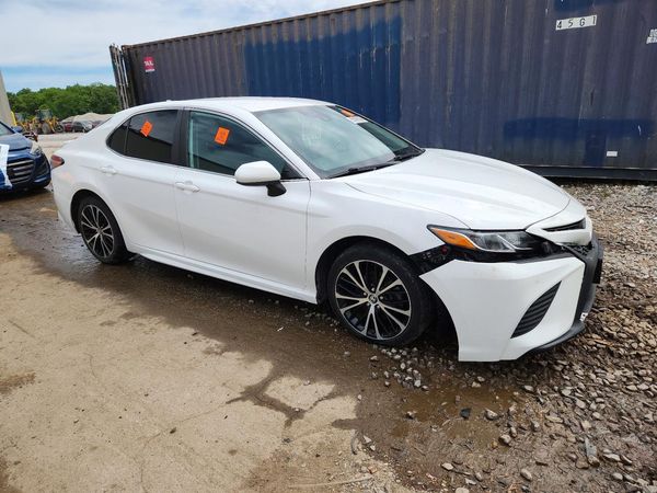 2019 TOYOTA CAMRY
