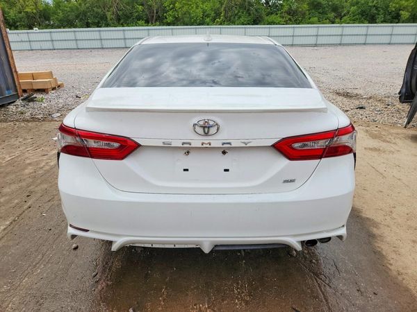 2019 TOYOTA CAMRY
