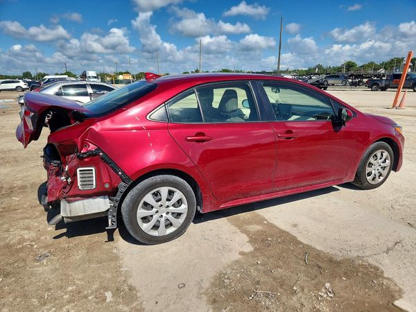 2022 TOYOTA COROLLA