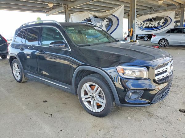 2022 MERCEDES-BENZ GLB GLB250