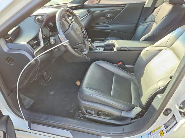 2021 LEXUS ES 250
