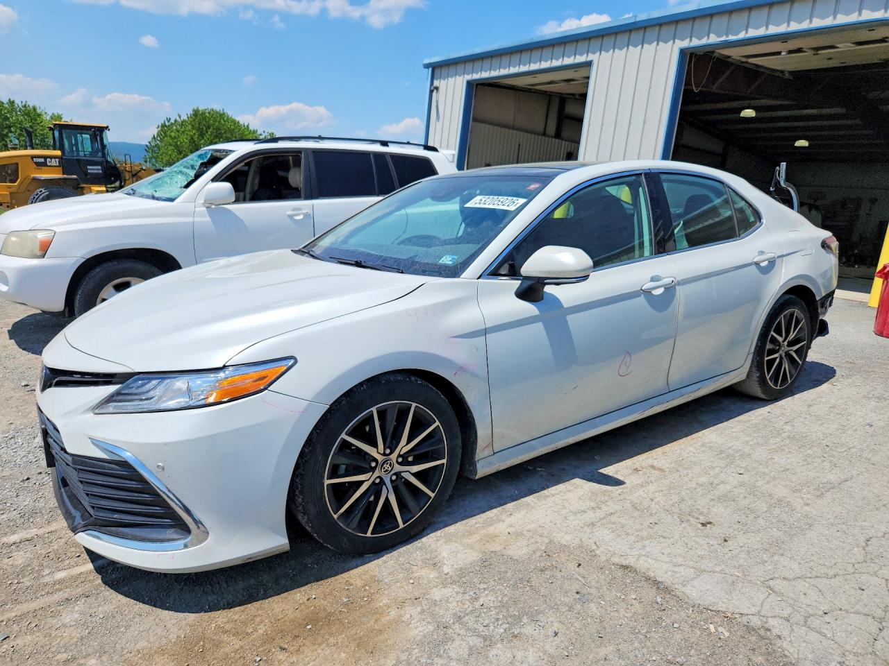2022 TOYOTA CAMRY