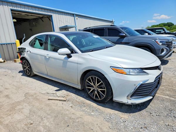 2022 TOYOTA CAMRY