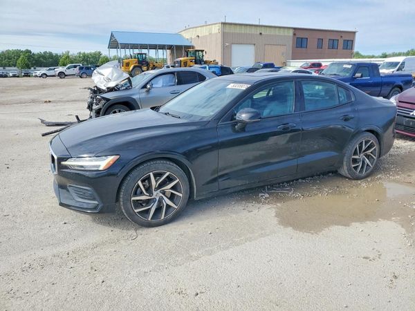 2020 VOLVO S60