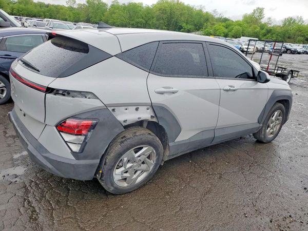 2024 HYUNDAI KONA SE