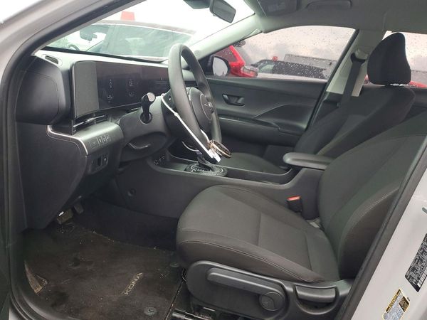 2024 HYUNDAI KONA SE