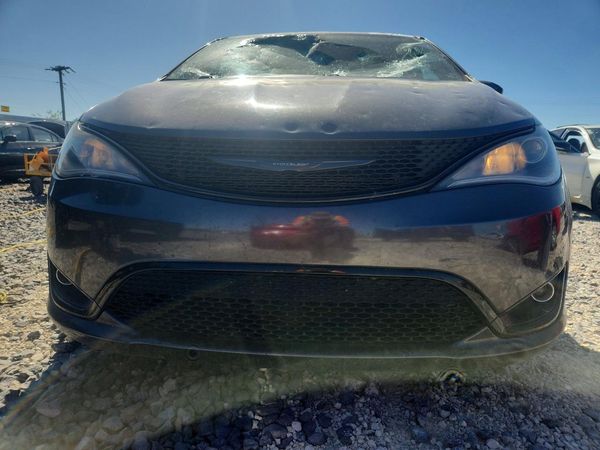 2019 CHRYSLER PACIFICA Touring L Plus — DIRF