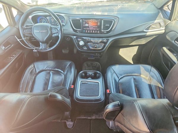 2019 CHRYSLER PACIFICA Touring L Plus — CKPT