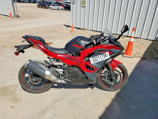 2025 KAWASAKI EX500