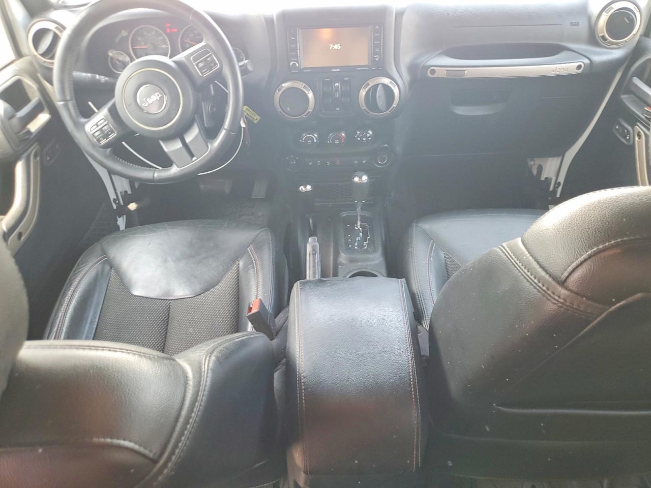 2016 JEEP WRANGLER UNLIMITED SAHARA 4X4