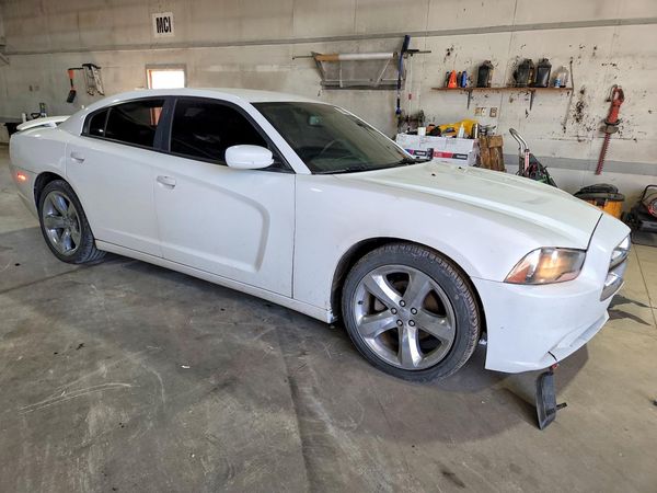 2013 DODGE CHARGER
