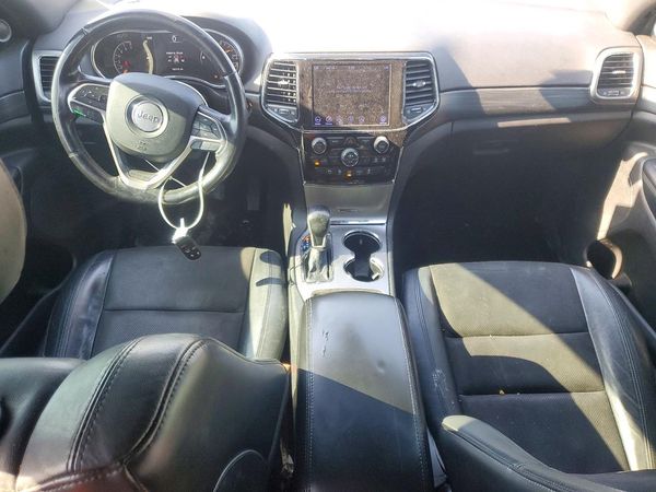 2020 JEEP GRAND CHEROKEE LAREDO 4X2