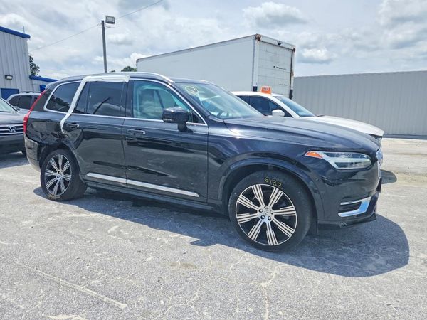 2020 VOLVO XC90
