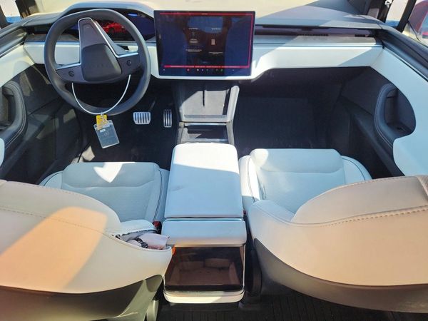 2024 TESLA MODEL X