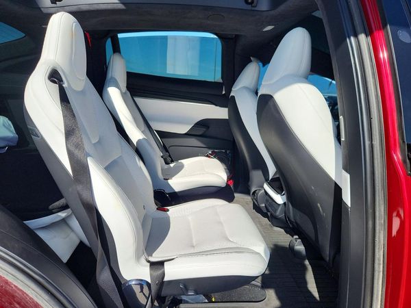 2024 TESLA MODEL X