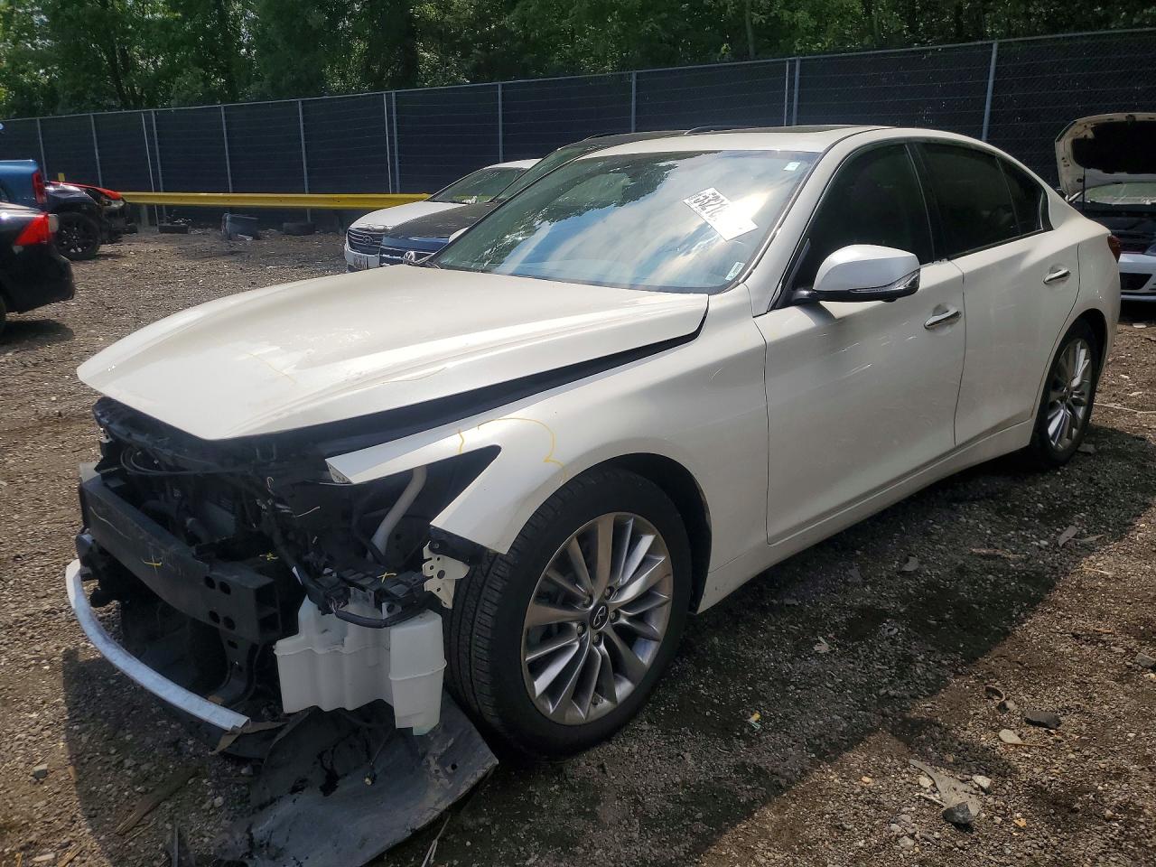2021 INFINITI Q50 LUXE