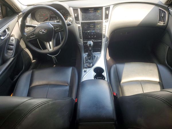 2021 INFINITI Q50 LUXE