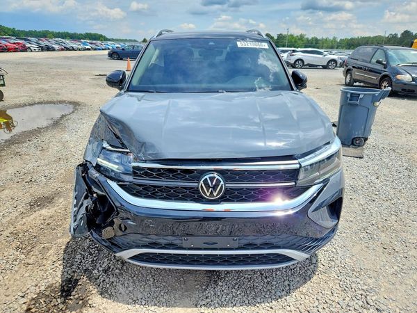 2024 VOLKSWAGEN TAOS 4Motion SE