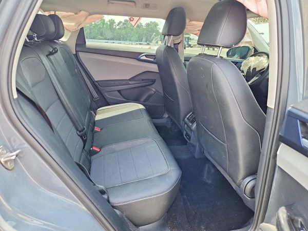 2024 VOLKSWAGEN TAOS 4Motion SE