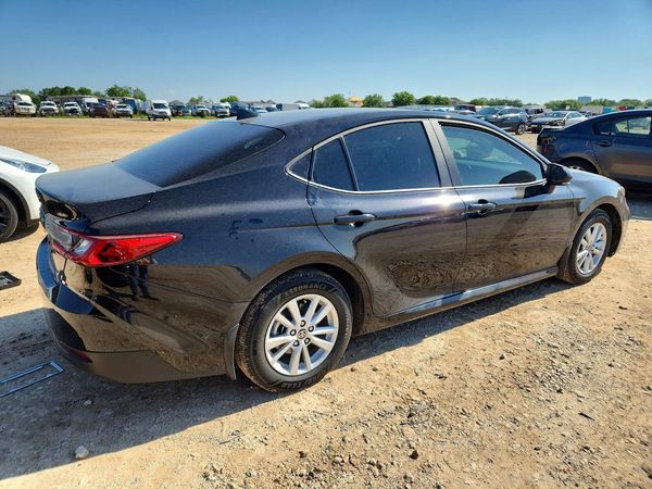 2026 TOYOTA CAMRY